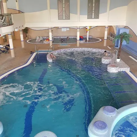 Appart hôtel Karos Wellness Apartman